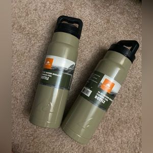 Ozark Trail 24oz vacuum insulated stainless steel bottle
